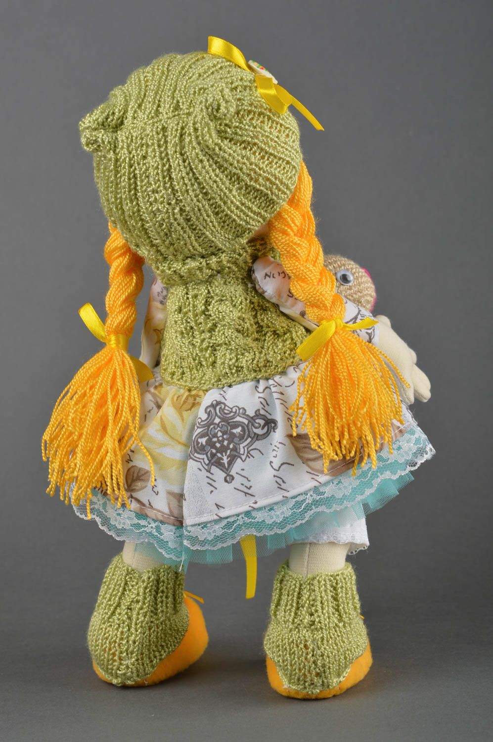 Кукла ручной работы кукла из ткани в зеленом тряпичная кукла с зайчиком фото 5