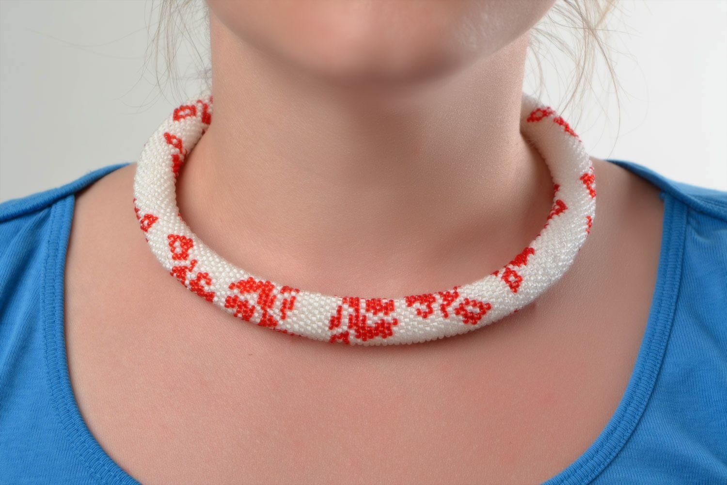 Beaded cord necklace white with red crocheted handmade accessory red rose photo 1
