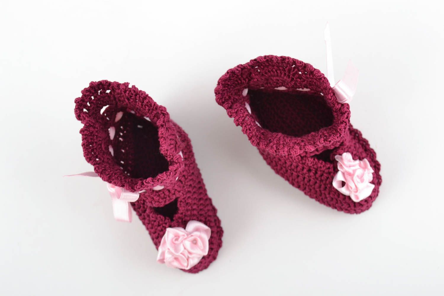 Handmade crocheted lacy baby booties of purple color with pink satin ribbons photo 4