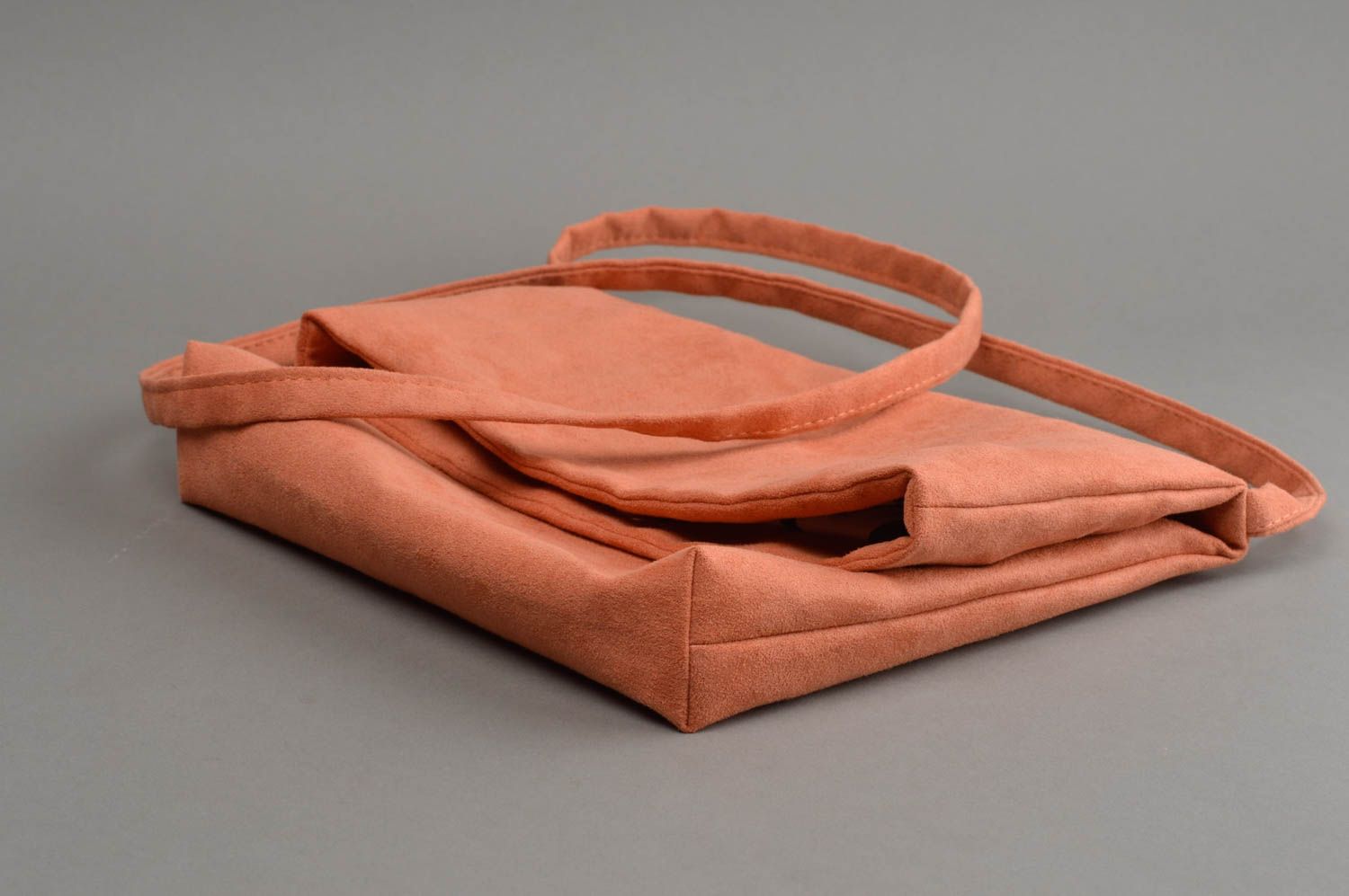 Розовая сумка из искусственной замши ручной работы стильная красивая Сверток фото 2