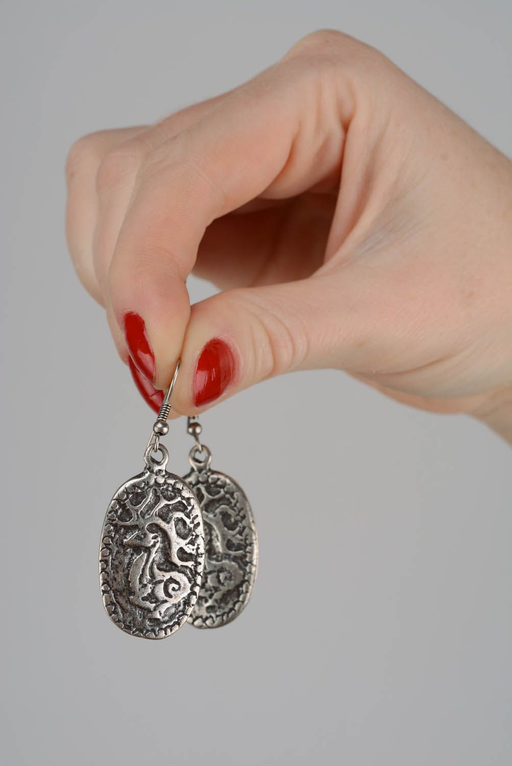 Oval earrings with pendants photo 2