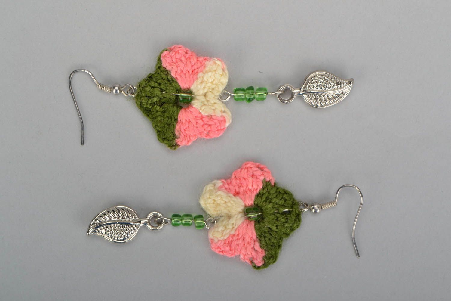 Crochet floral earrings  photo 3