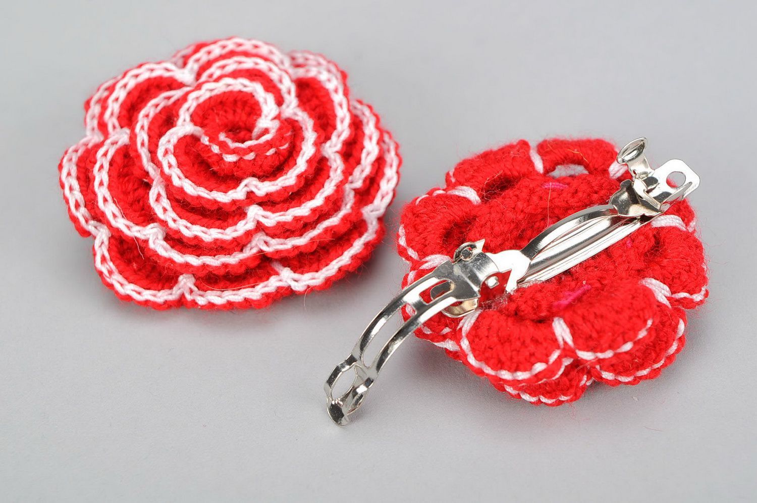 Set of knitted hairpins Roses photo 4