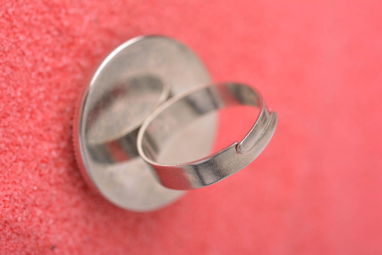 Кольцо ручной работы кольцо из эпоксидной смолы женское кольцо с можжевельником фото 4