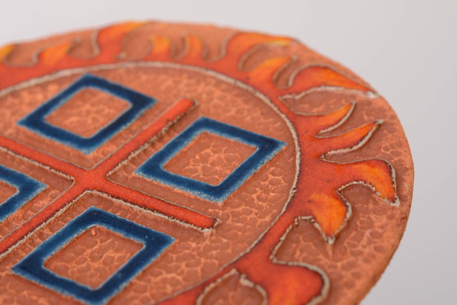 Pingente talismã decorativo coberto com esmalte feito de argila Makosh foto 2