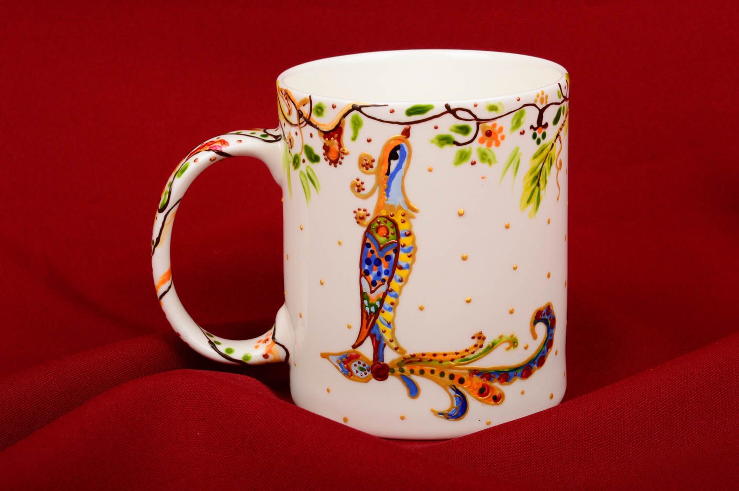 Ceramic coffee mug with parrot hand-painting and handle photo 1