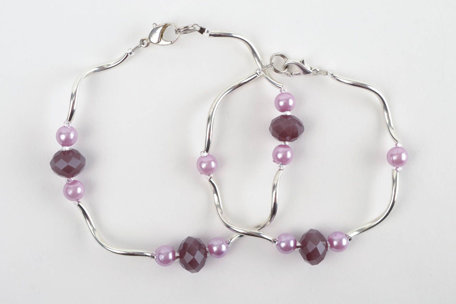 Handmade metal two-row bracelet set with purple and cherry beads for women photo 4