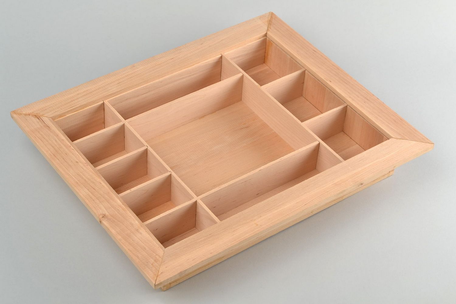 Material para manualidades caja organizadora de madera para pintar hecha a mano foto 3