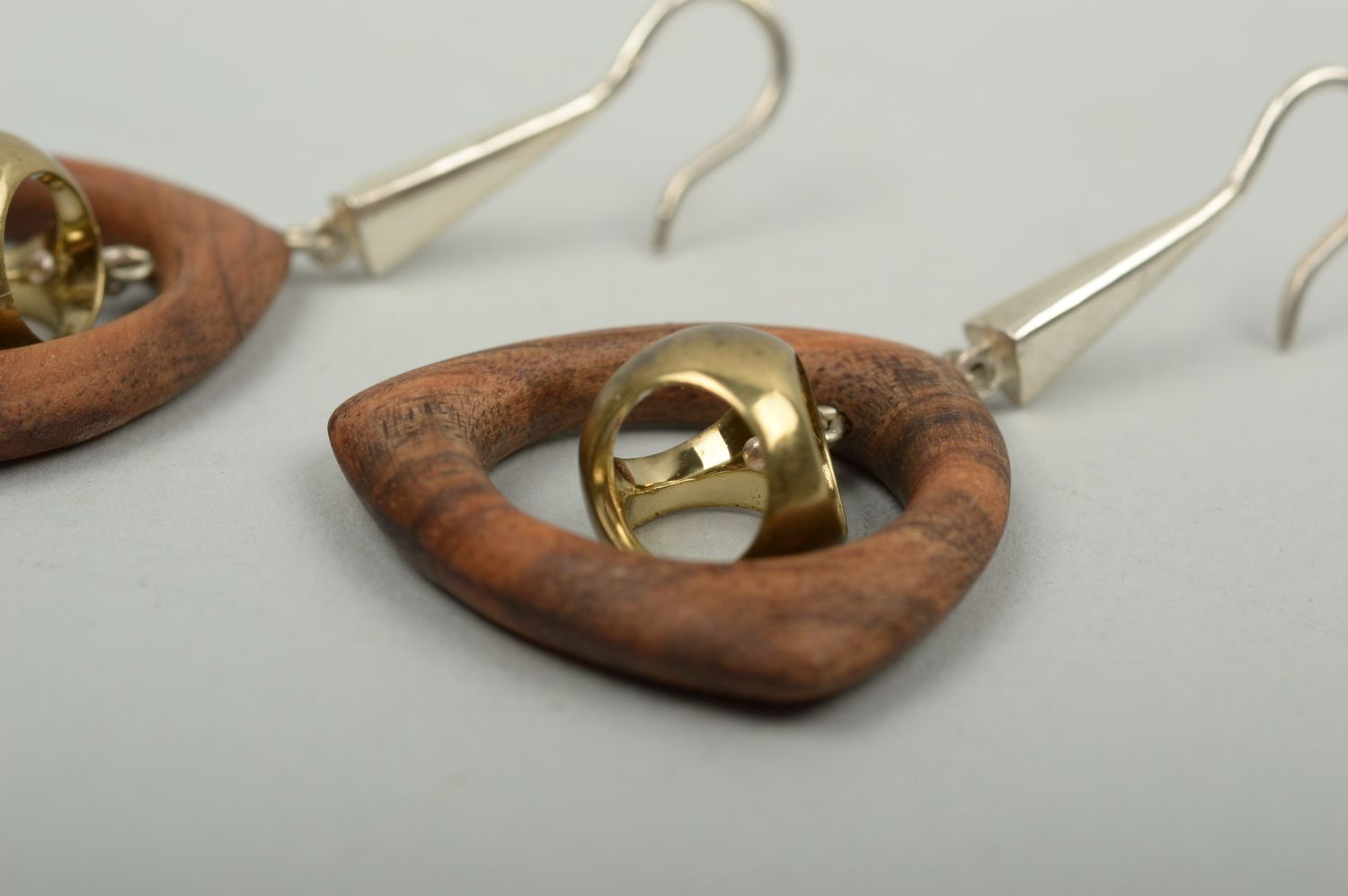Handmade originelle Modeschmuck Ohrringe Schmuck aus Holz Accessoire für Frauen  foto 4