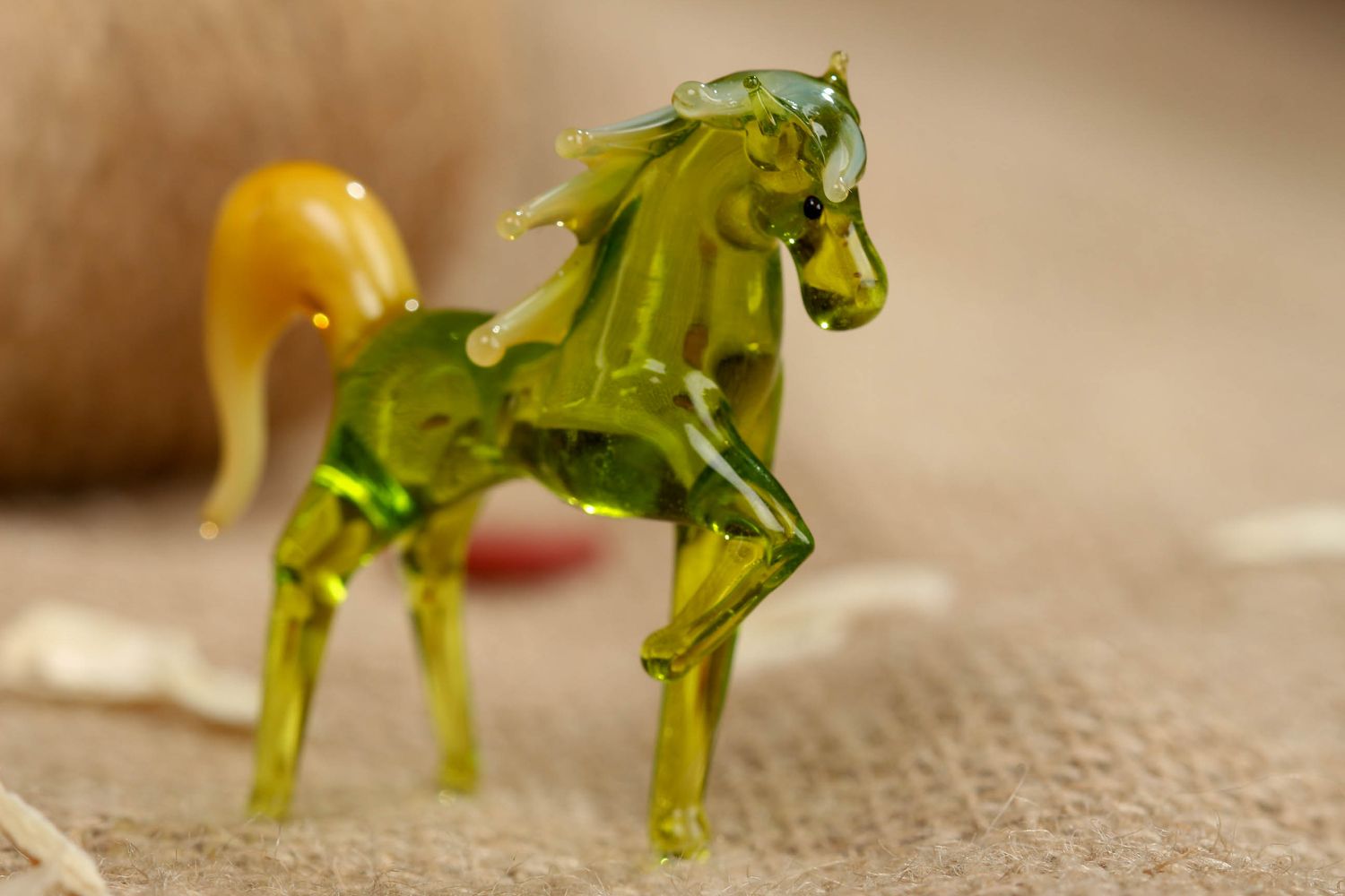 Фигурка из стекла лэмпворк ручной работы Зеленый конь фото 5