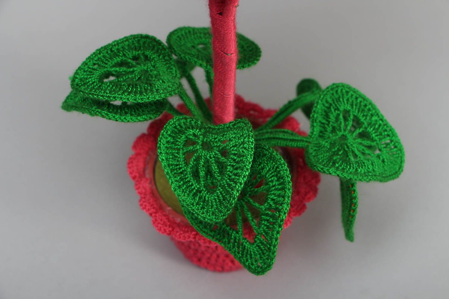 Heart-shaped crochet decorative tree  photo 3
