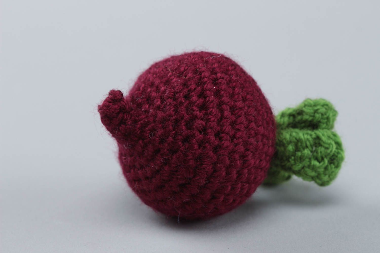 Handmade small acrylic crochet soft toy vegetable beet for kids and decor photo 2