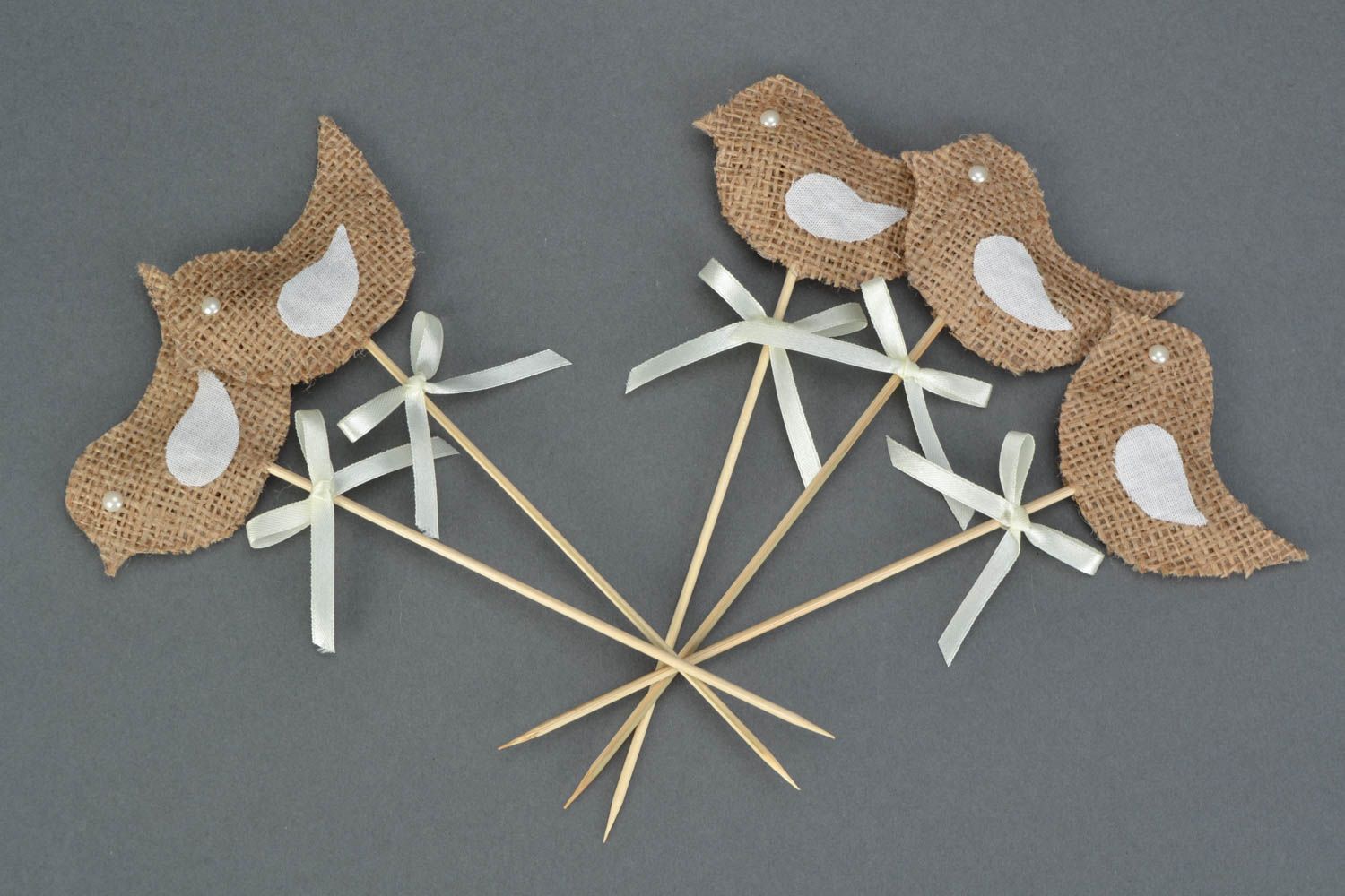 Set of 5 handmade burlap decorations on sticks for flowerpot birds with white wings photo 1