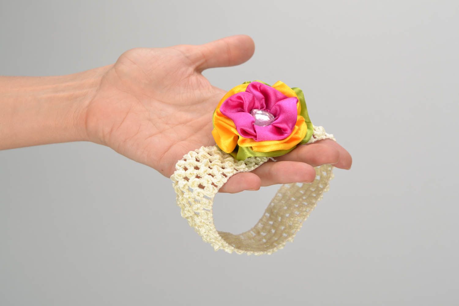 Handgemachtes Haarband mit Blume foto 4