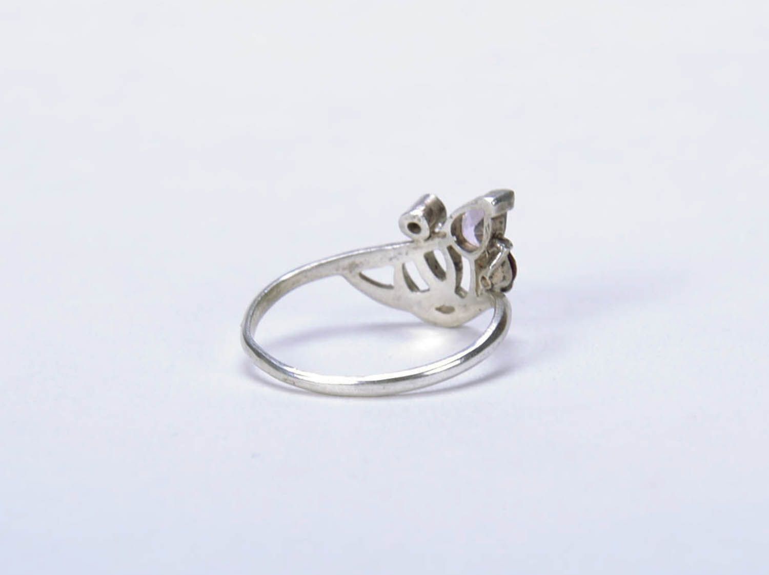 Ring aus Silber mit Stein foto 2
