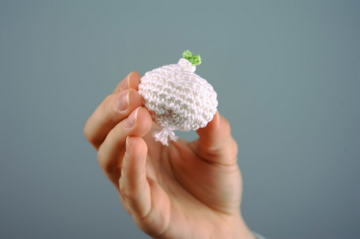 Knitted toy Garlic photo 1