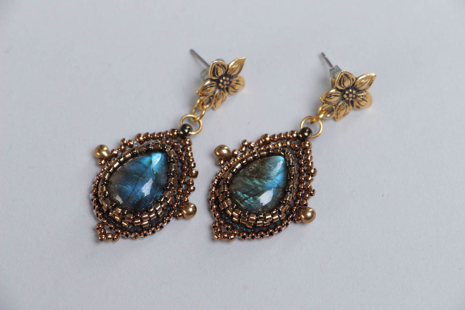 Handmade elegant evening dangling earrings with beads and labradorite stone photo 2