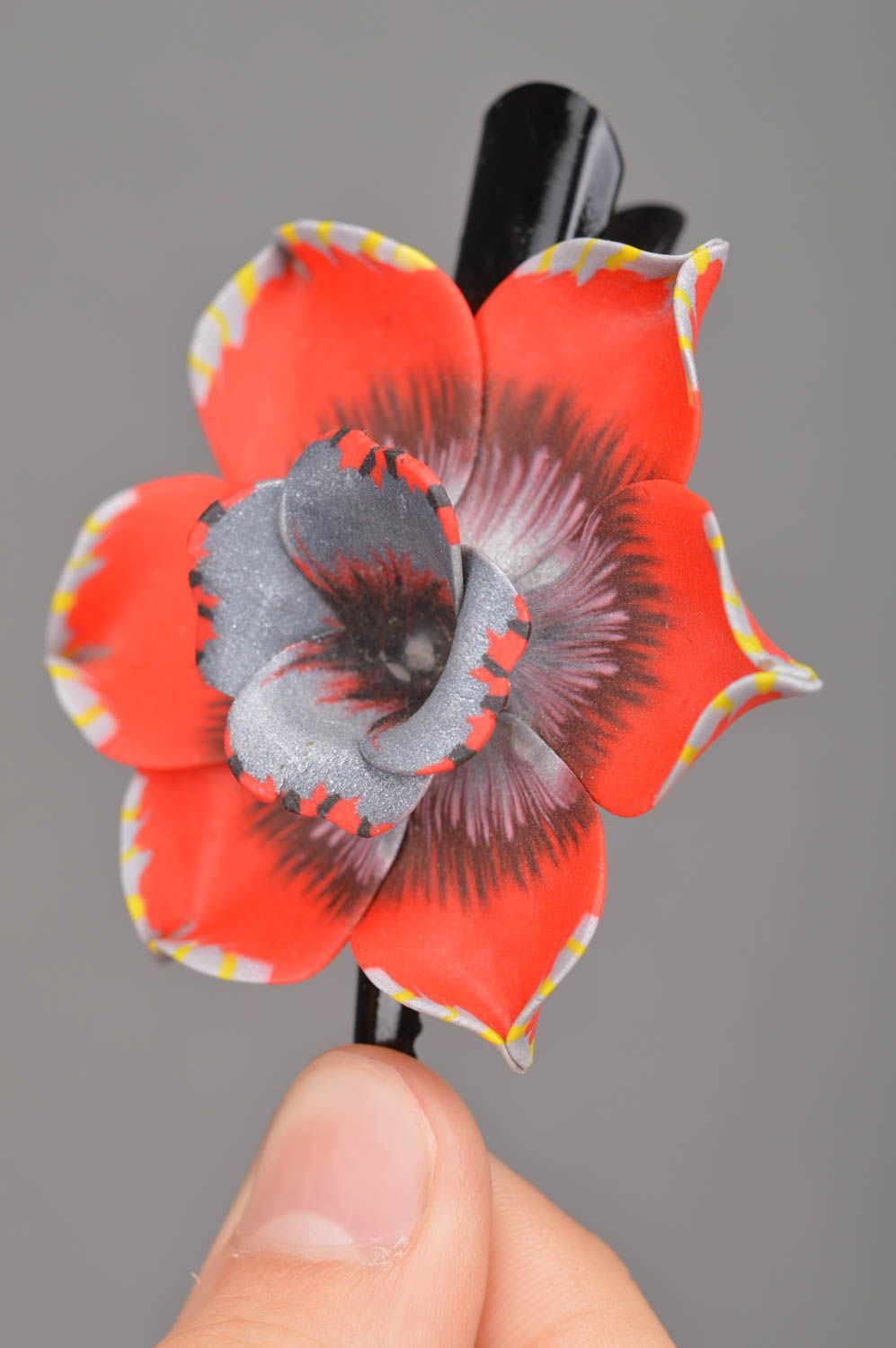 Handmade designer hair clip with metal basis and polymer clay flower narcissus photo 2