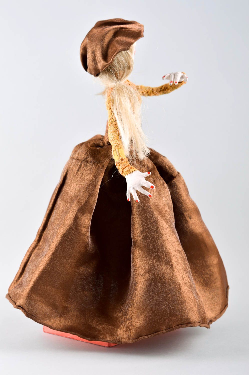 Кукла ручной работы авторская кукла в коричневом платье керамическая кукла фото 5