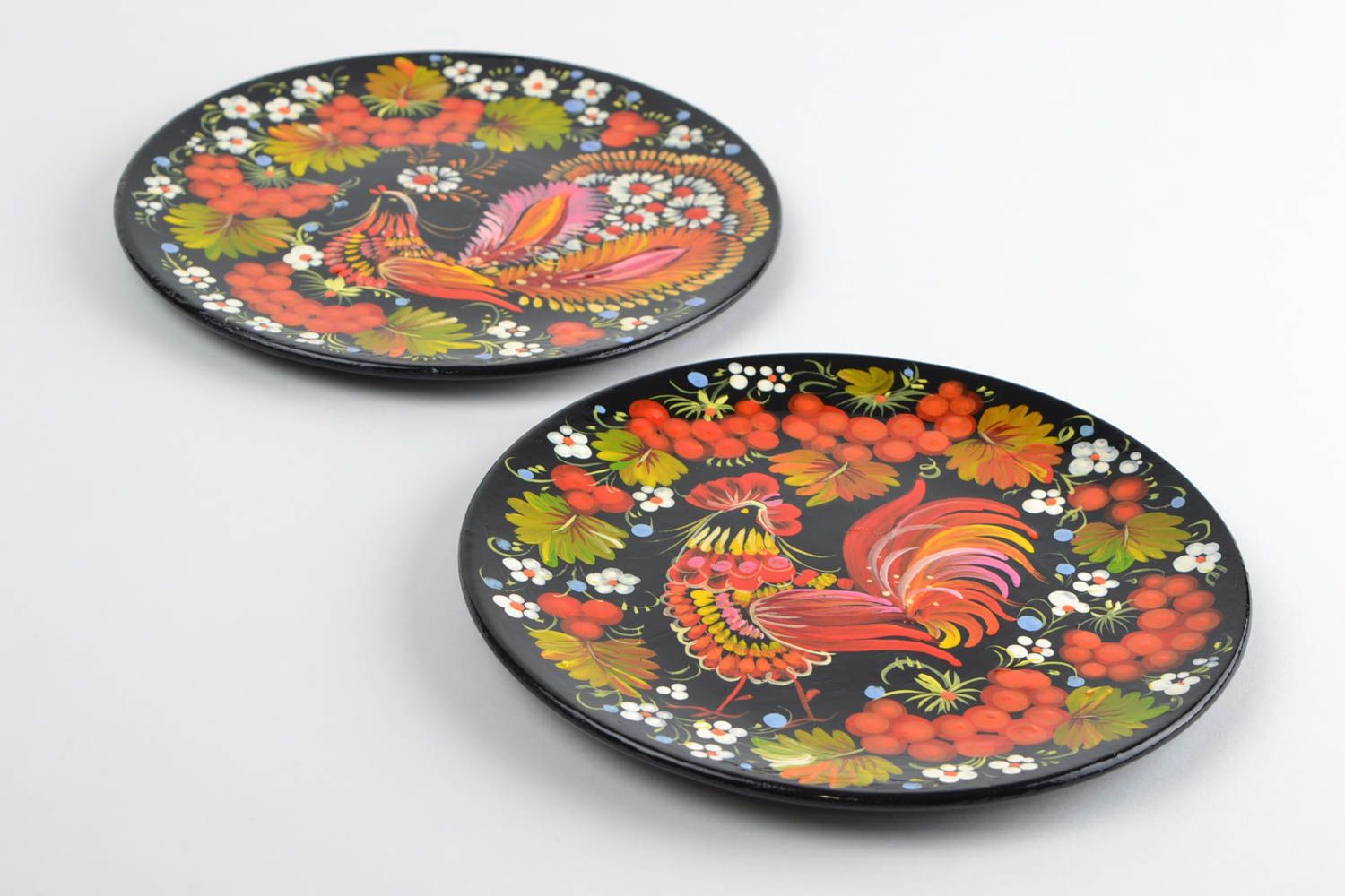 Декоративные тарелки из дерева с росписью комплект из 2 штук ручная работа фото 4