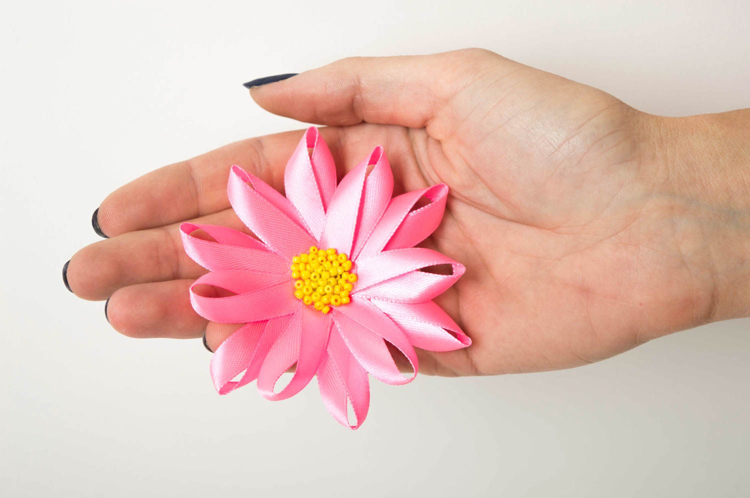 Barrette fleur rose faite main Pince cheveux en rubans de satin Cadeau fille photo 5