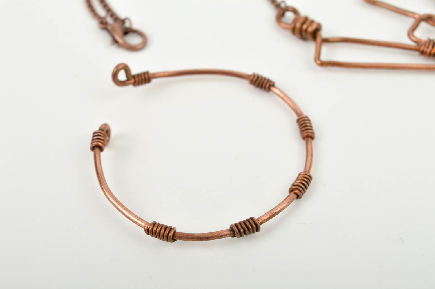 Handmade designer stylish accessory copper jewelry set bracelet and earrings photo 3