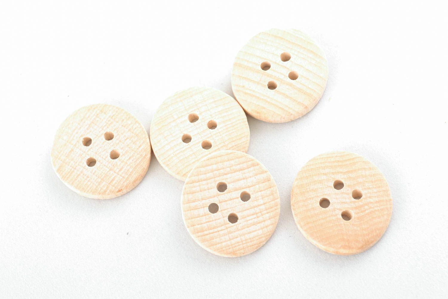 Set of round wooden buttons photo 1