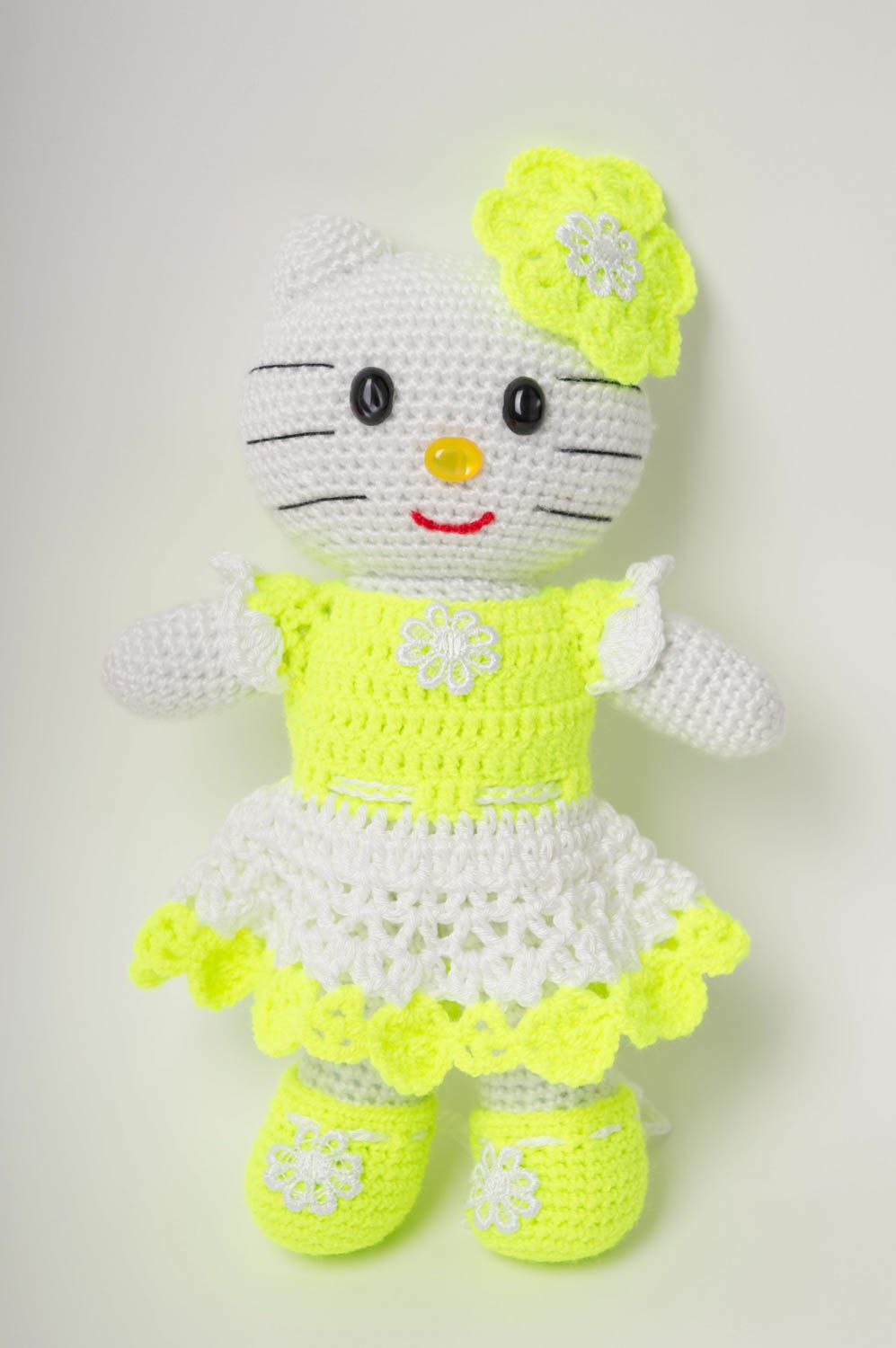 Giocattolo a maglia fatto a mano pupazzo morbido da bambini a uncinetto gattina foto 3
