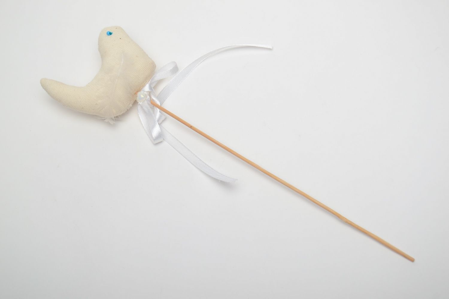 Птичка на палочке для украшения вазонов из ткани фото 4