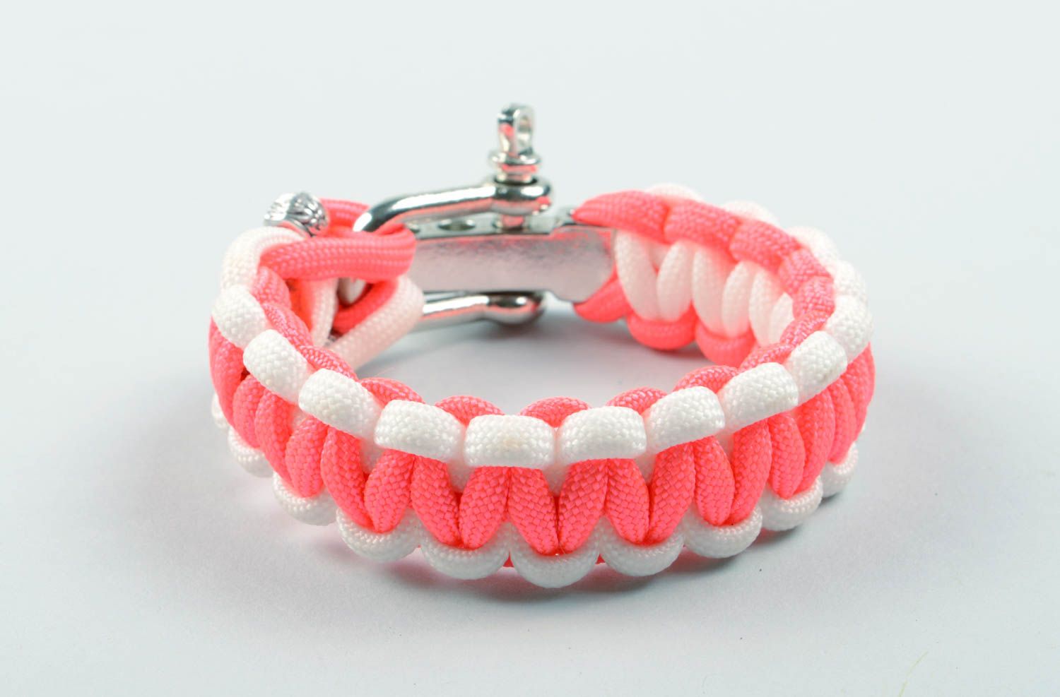 Handmade pink bracelet stylish female bracelet designer survival bracelet photo 1