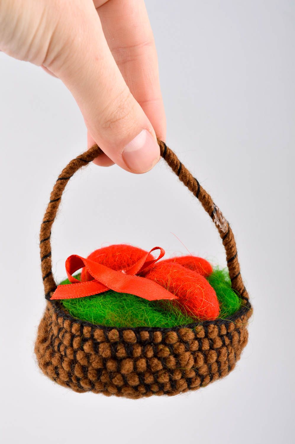 Canasta de fieltro hecha a mano con huevos decoración de fiestas regalo original foto 4