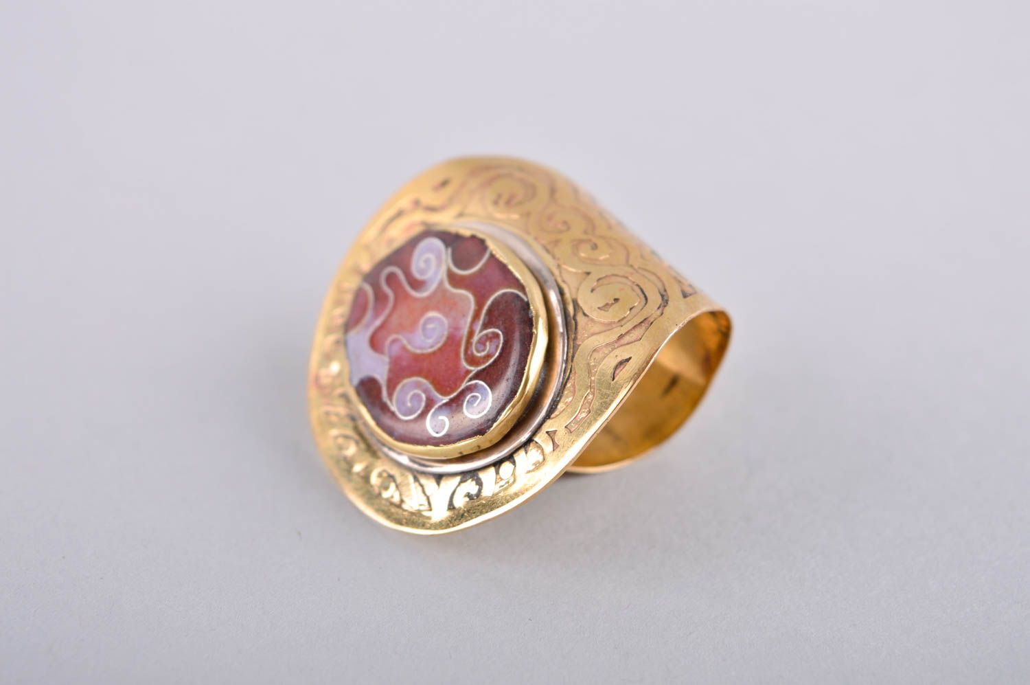 Кольцо ручной работы кольцо из латуни массивное авторское украшение с эмалью  фото 2