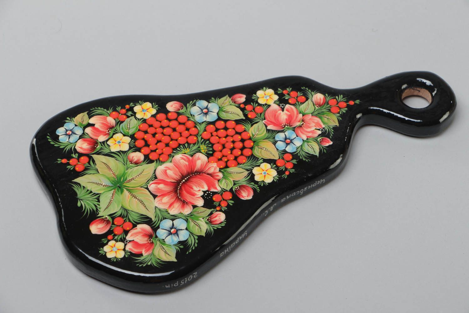 Planche à découper noire en bois peinte à motif floral décorative faite main photo 2