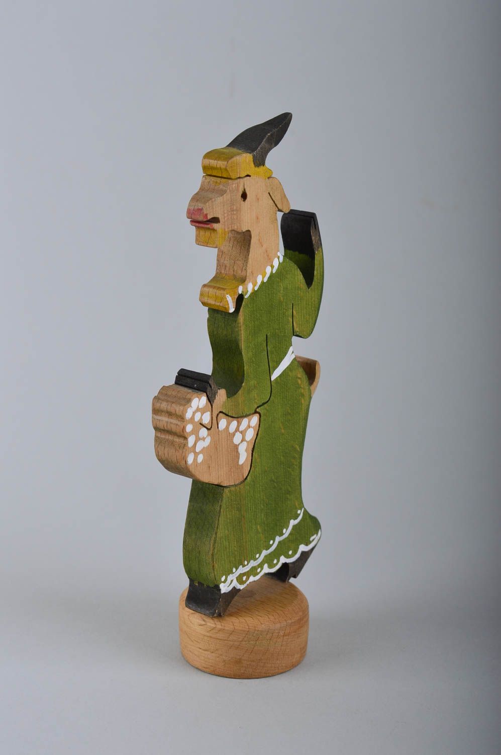 Игрушка ручной работы игрушка из дерева детская фигурка из дерева Козочка фото 3