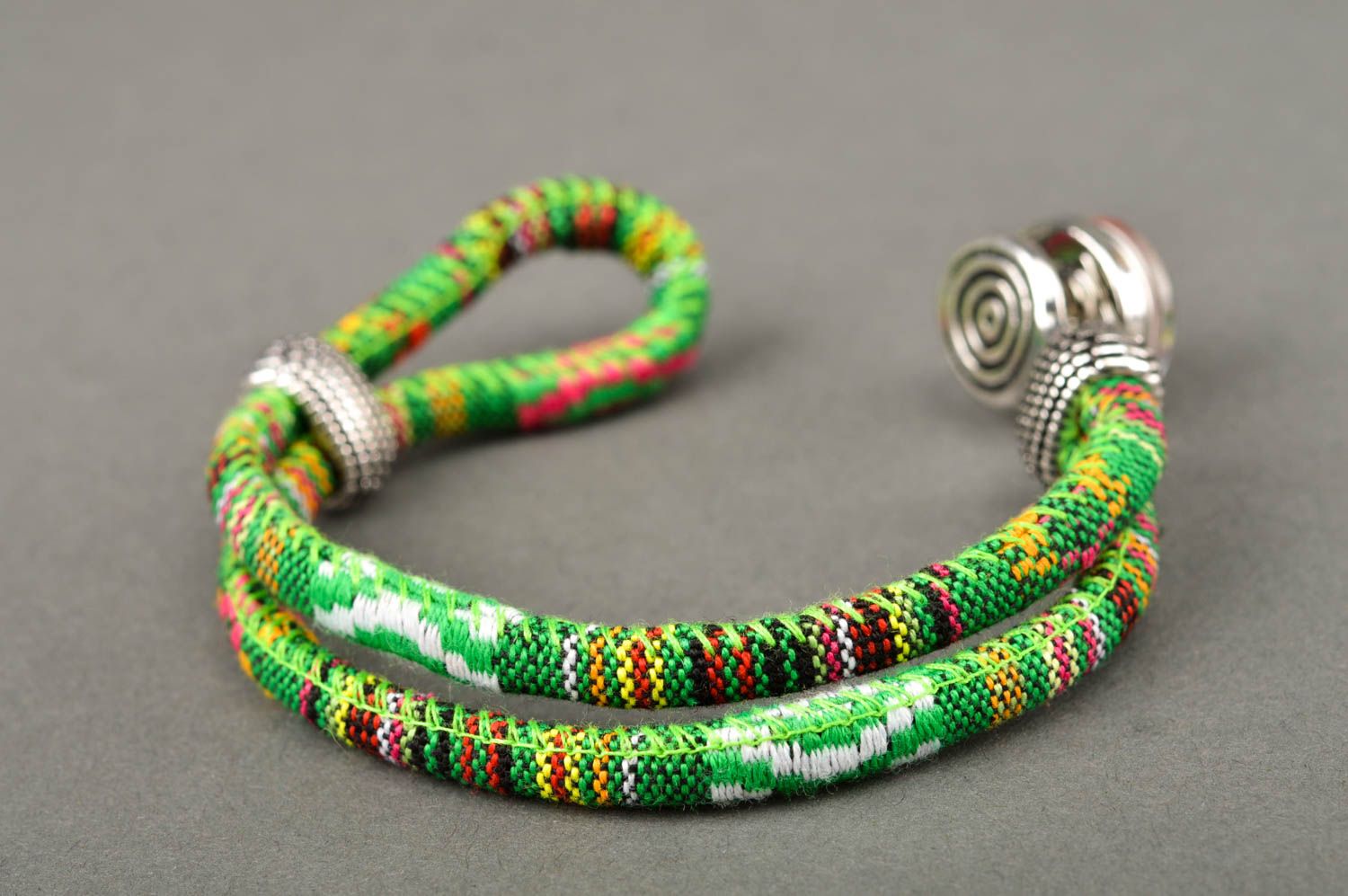 Handmade grünes Stoff Armband modisch Designer Schmuck Frauen Accessoire foto 5