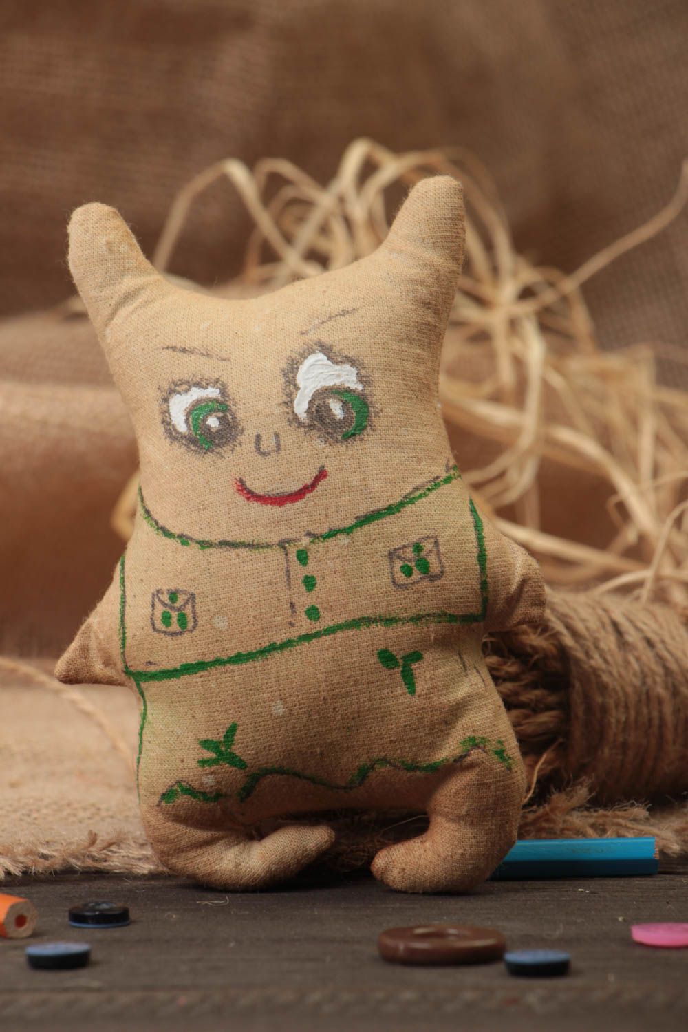 Peluche faite main chat en toile de coton peinte décorative et pour enfants photo 1