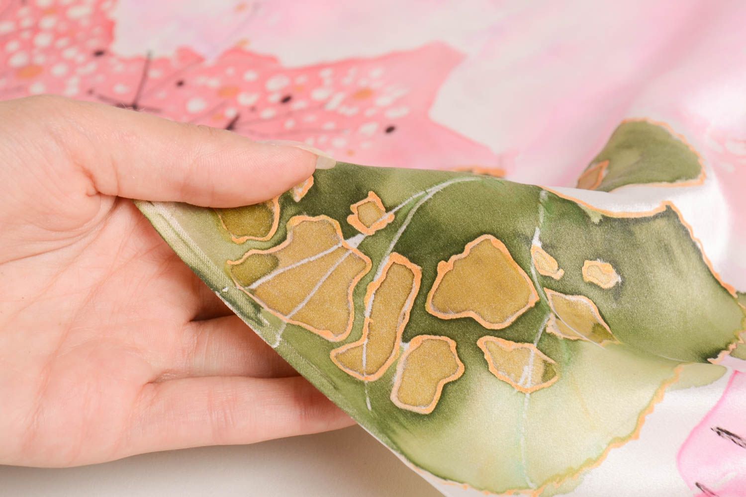 Pañuelo de seda natural hecho a mano accesorio para mujeres regalo original foto 4