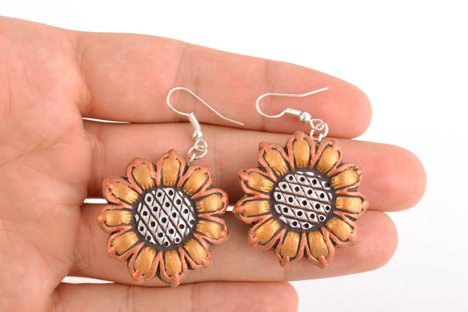 Handmade round clay flower earrings in the shape of sunflowers painted with acrylics photo 2