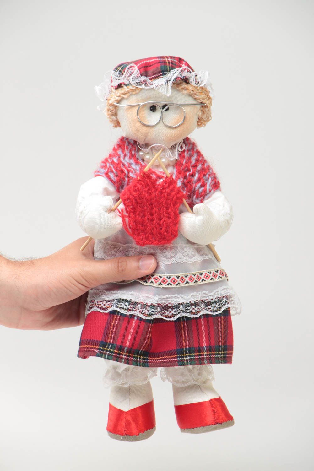 Мягкая игрушка бабушка из ткани ручной работы для интерьера оригинальная фото 5