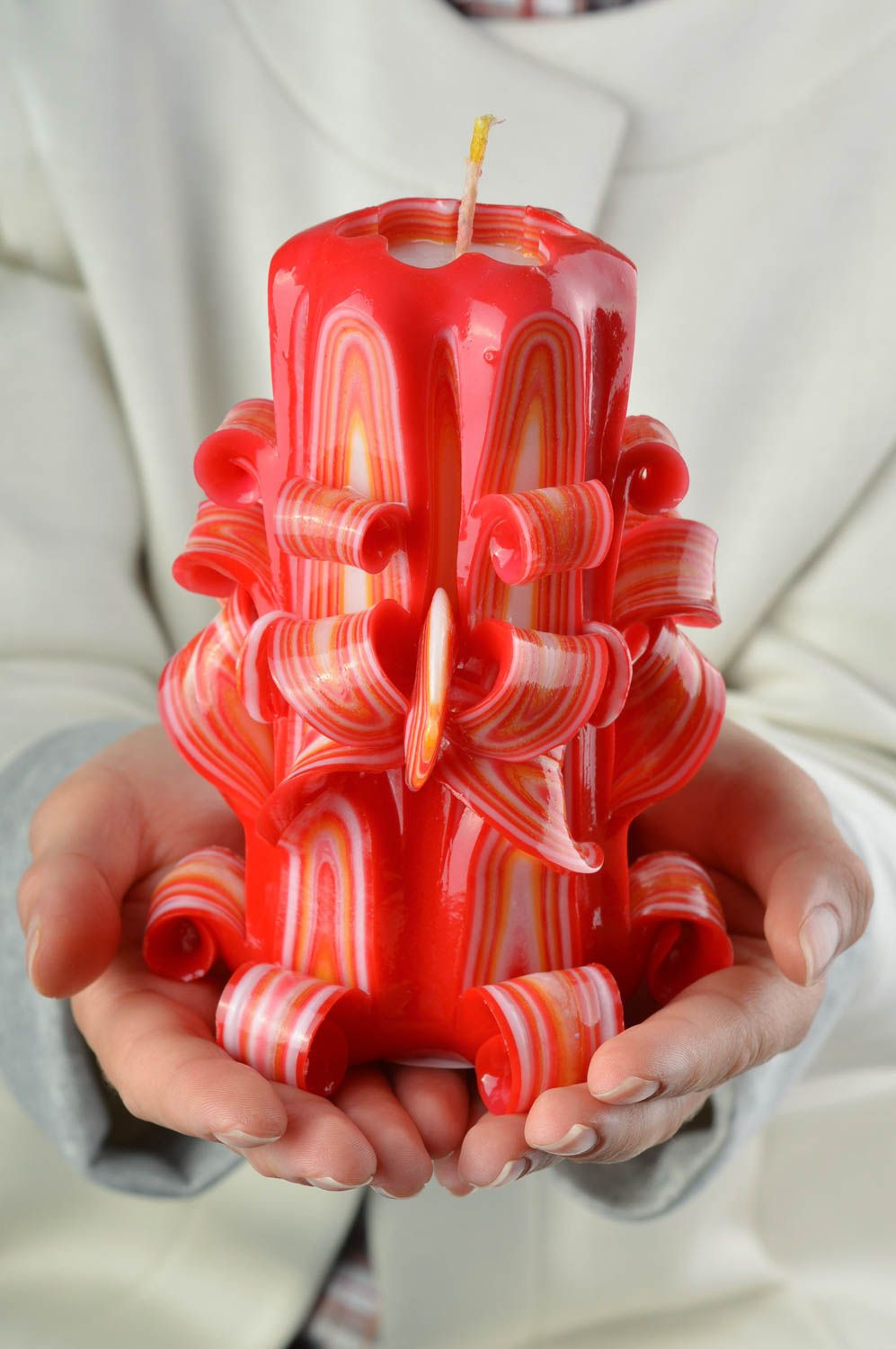 Vela hecha a mano color rojo decoración de casa vela de parafina original foto 2