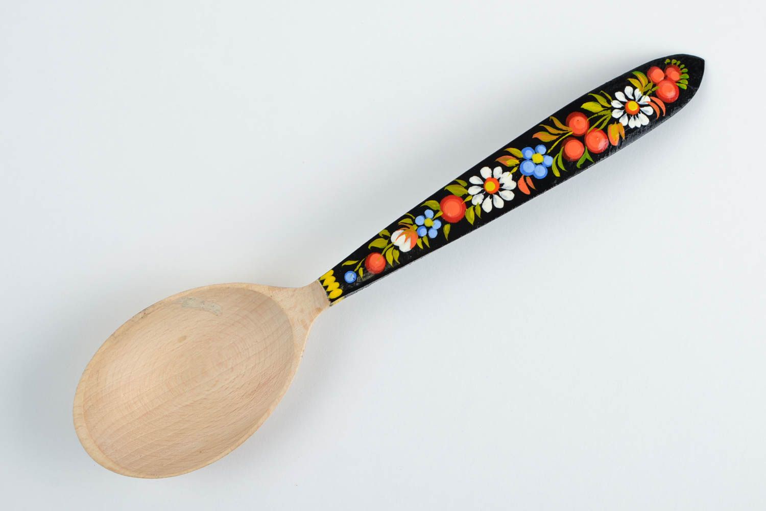 Небольшая деревянная ложка ручной работы с Петриковской росписью для кухни фото 3