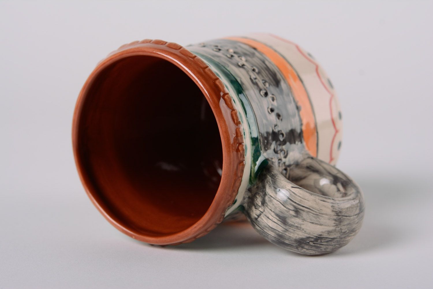 Handmade clay mug for tea and coffee majolica ceramics interior home ideas photo 3