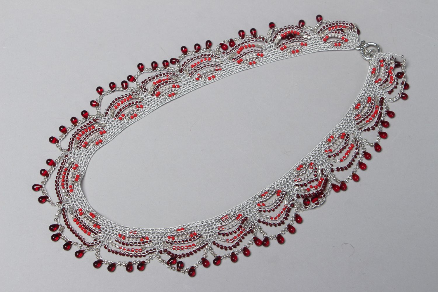Crochet necklace with beads photo 1