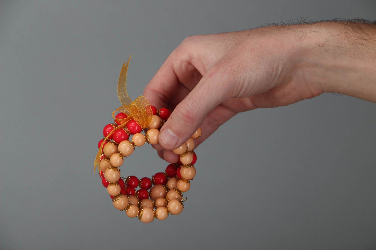 Bracciale con perline fatto a mano accessorio originale bigiotteria da donna foto 6