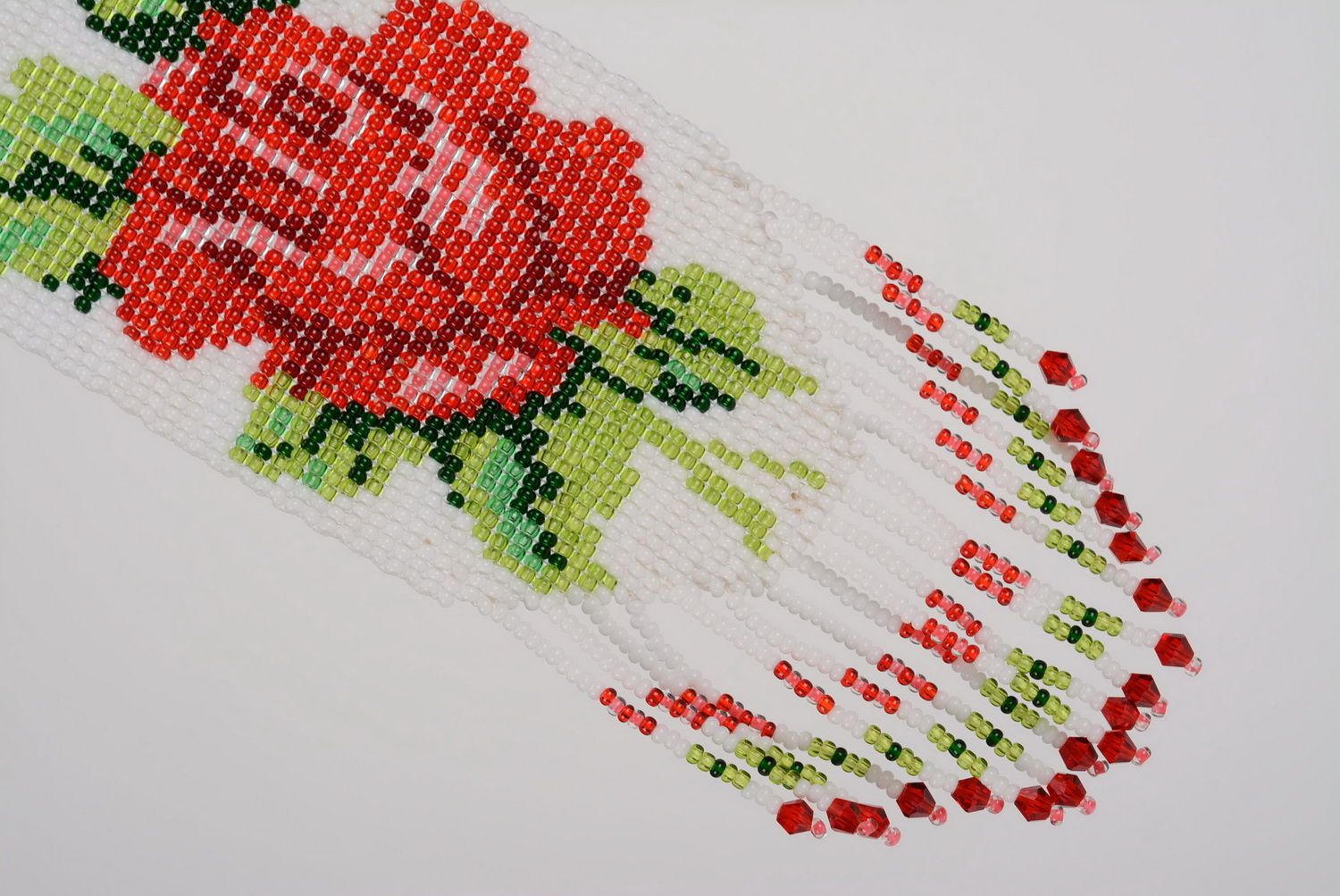 Gerdan made of beads Scarlet rose  photo 3