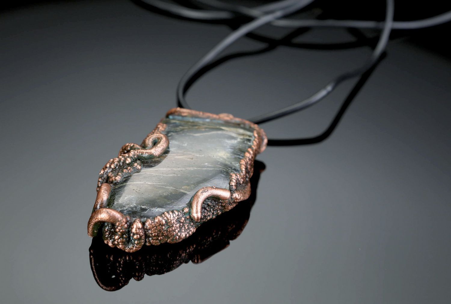 Pendent with natural stone Reflection  photo 1