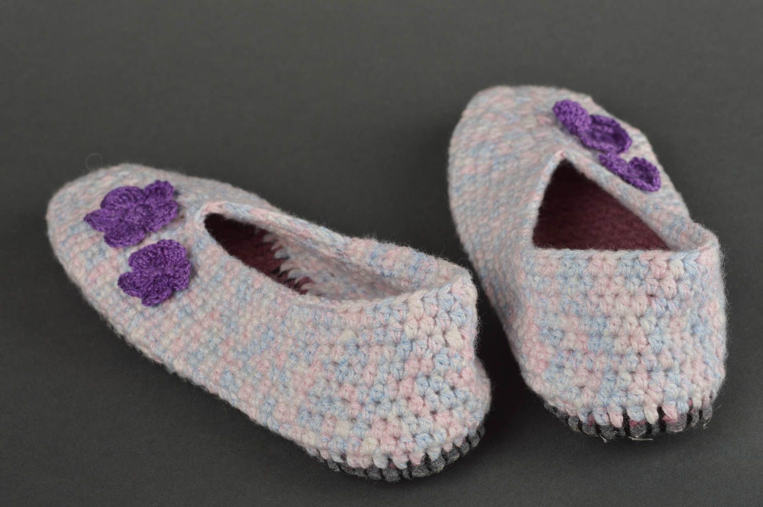 Zapatillas de lana artesanales moradas accesorio de niña regalo original foto 5