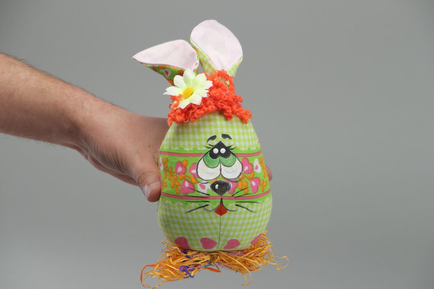 Мягкая игрушка из ткани пошитая вручную Пасхальный кролик-яйцо фото 4