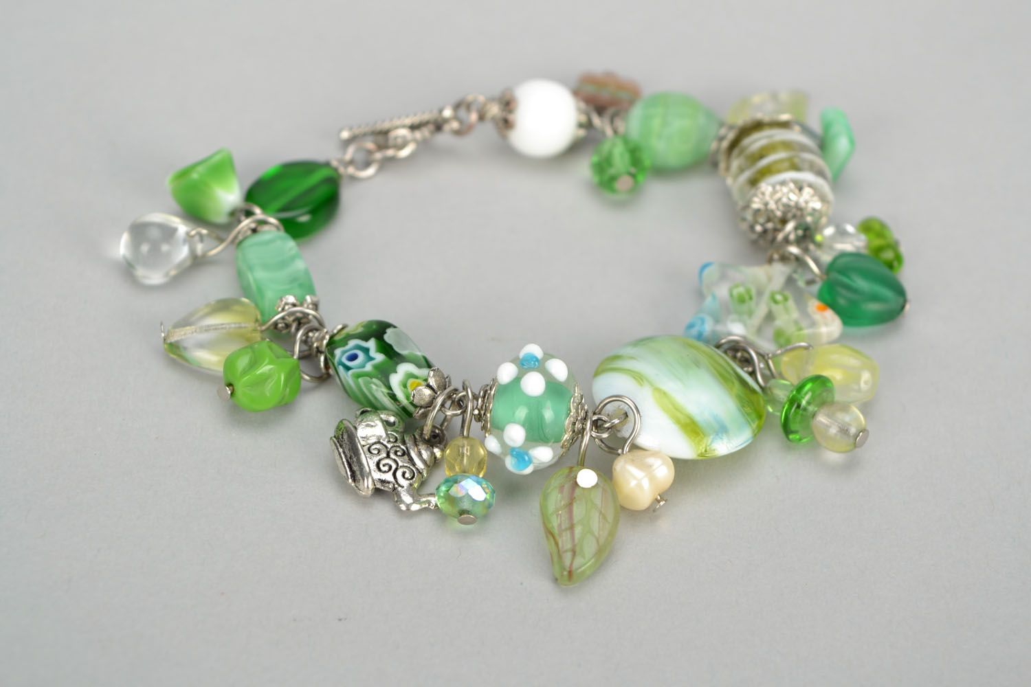 Handmade green bracelet photo 4