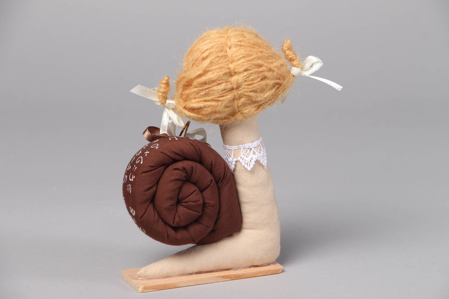 Unusual soft toy snail photo 3